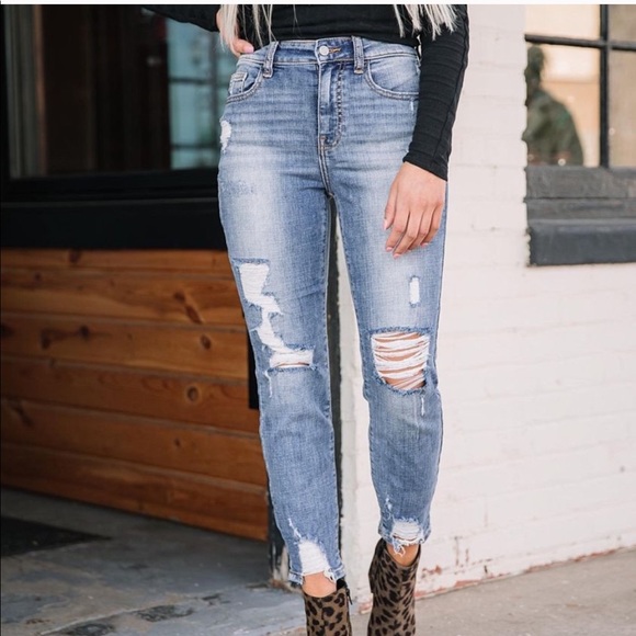 Willow & Clay Denim - Never Worn Distressed Mom Jeans